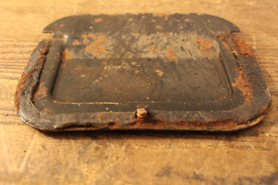 Металлическая пластина для доступа во внутреннюю дверь стекло от 1947 Studebaker M16 грузовик - Изображение 4 из 4