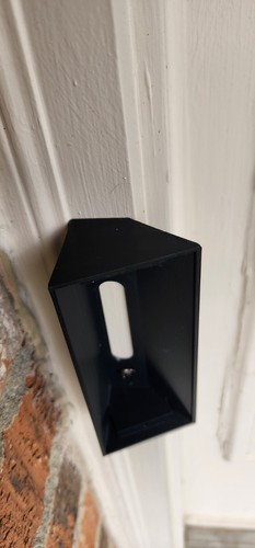 Narrow Corner Mount -Ring Wired Doorbell Pro 5AT2S2 - Standard doorbell width - Picture 3 of 6