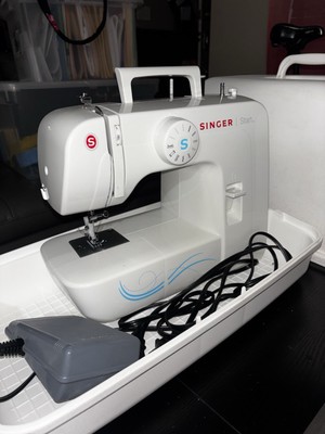 Singer Start Electric Sewing Machine Model 1304