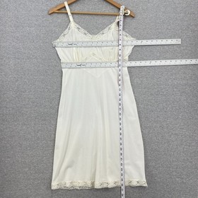 Vintage Evette Slip Womens 34 Cream Lace Edging Run Proof Nightgown Cottagecore