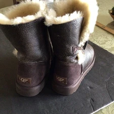 UGG Australia Bailey Button Bomber Boots Women Size W8
