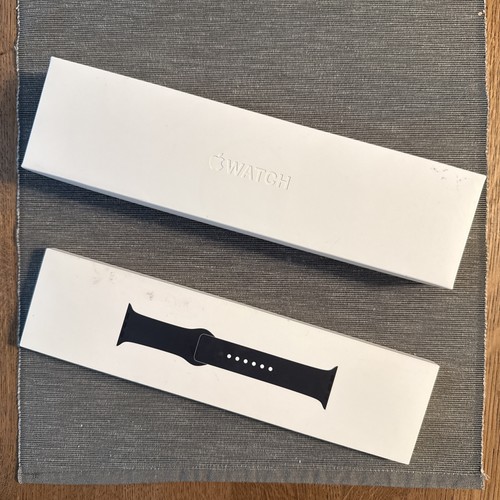 Apple Watch Series 8 32 Go, 45 mm, acier inoxydable - Photo 6 sur 6