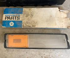 Nos Mopar 1970 1971 Chrysler Imperial Lebaron Front Side Marker Light Lense Nos Mopar 1970 1971 Chrysler Imperial Lebaron Front Side Marker Light Lense