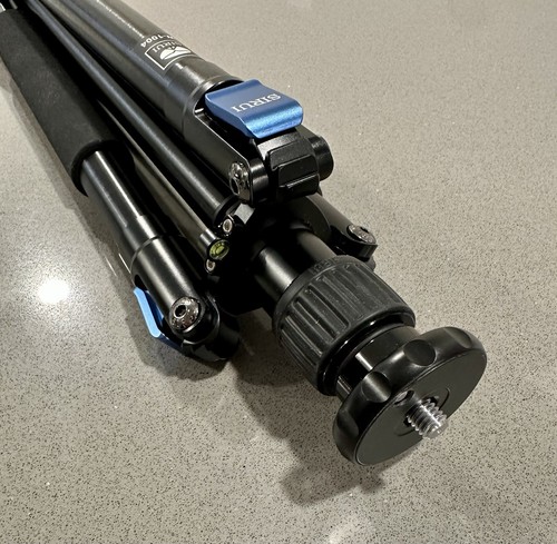 Sirui W-1004 Waterproof Aluminum Tripod 4 sections - USED - Picture 4 of 4