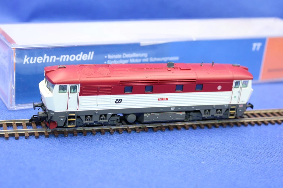 Kuehn 33412A Spur TT CD Diesellok T 749 130-1 Lichtwechsel/s.guter Zustand/OVP - Bild 3 von 4