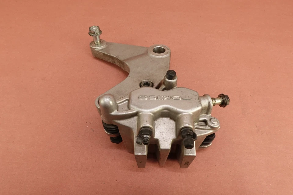 Soporte de montaje de pinza de freno trasero Kawasaki Vulcan 1500 VN1500E 1996-2008 Foto 4 de 4