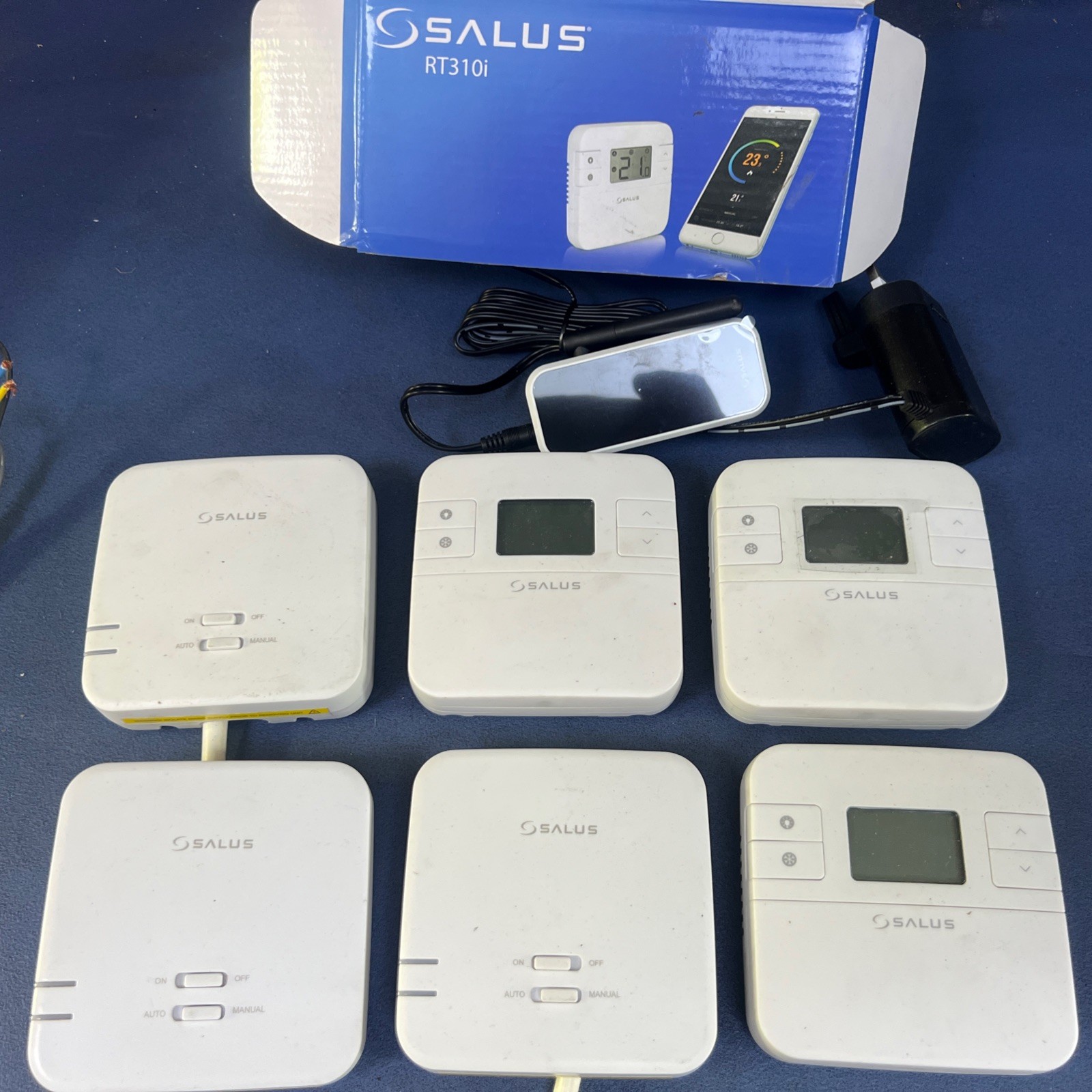 3 X Salus RT310i Smartphone Wireless Controlled Thermostats