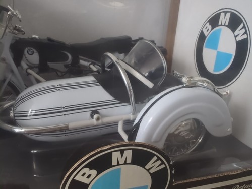 TOOTSIETOYS 3304 1/10TH 1960 R60-2 WHITE/BLACK BMW MOTORCYCLE & SIDECAR MODEL. - Picture 3 of 6