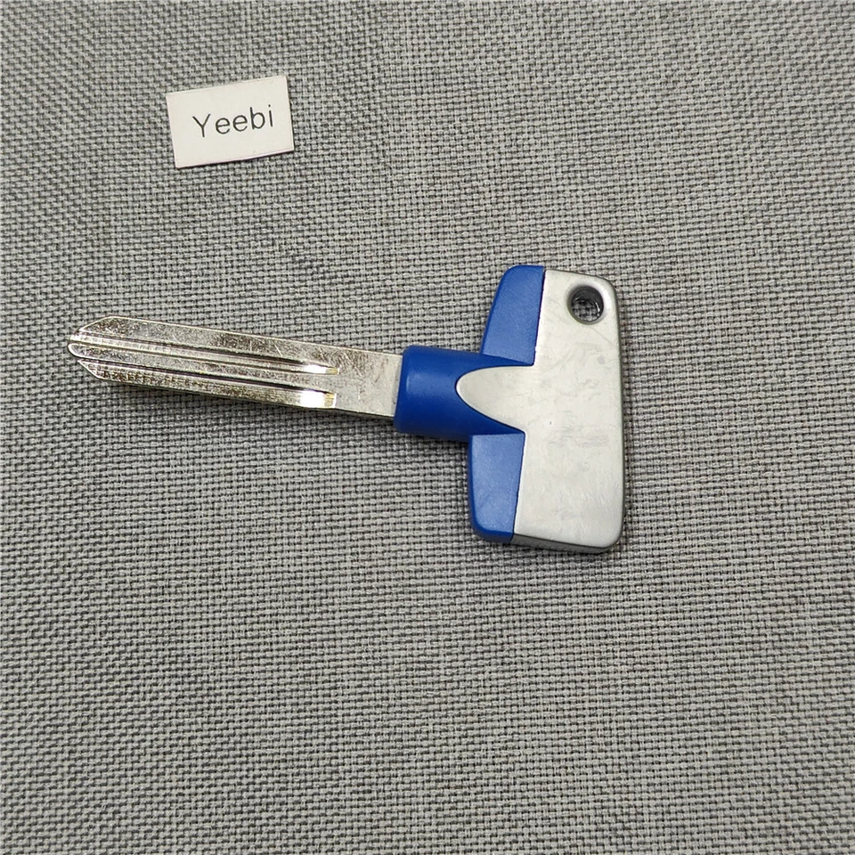 Llave maestra en blanco Forester Impreza Legacy STI WRX 57497FE000 para Subaru Foto 2 de 4