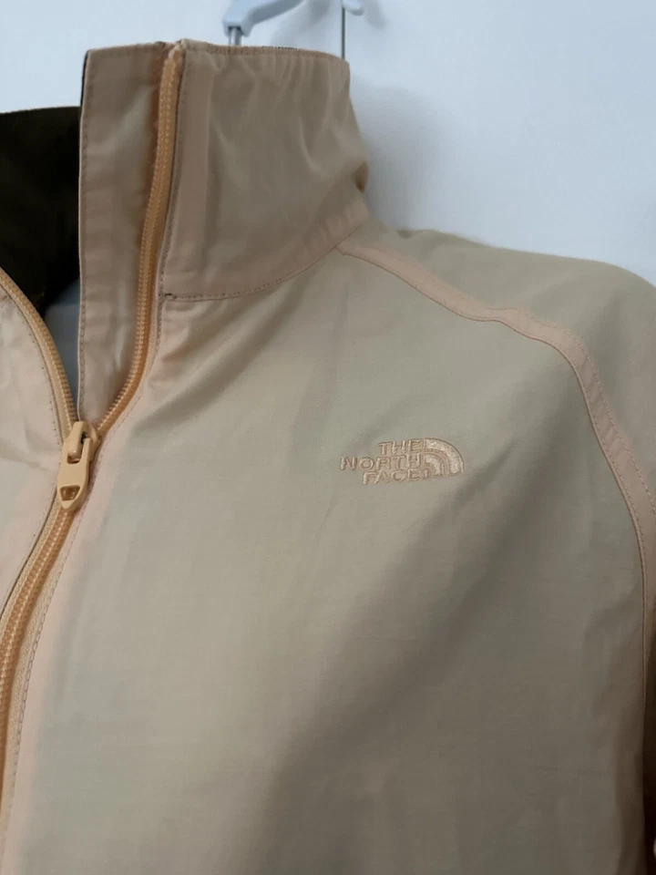 The North Face Womens Jacket Peach Floral BNWT Size M Designer - Image 2 of 4