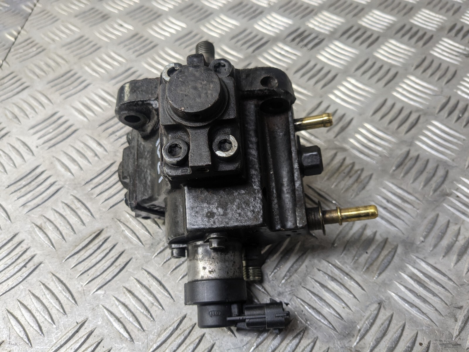 High-pressure Pump Hd-pumpe Injection 1 6 2 0 D Jeep Renegade FIAT  