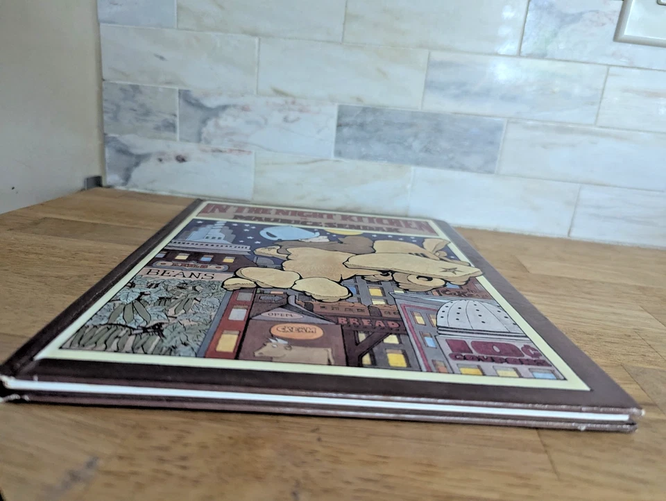 In The Night Kitchen by Maurice Sendak 25th Anniversary Edition Hardcover Book Foto 4 de 4