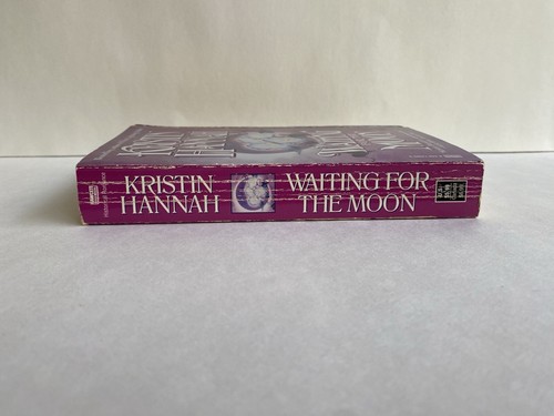 Waiting for the Moon, Kristin Hannah w/ Stepback Vintage Historical Romance - Picture 5 of 10