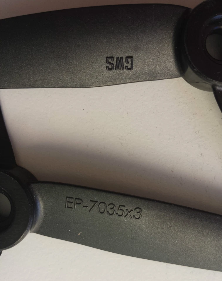 2 Stück (7x3,5)" Original GWS 3-Blatt Propeller Set (1x Cw + 1x CCW) Multimotor - Bild 4 von 4