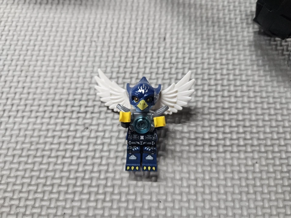 LEGO Legends of Chima: Eglor's Twin Bike (70007). 99% complete. - Image 3 of 4