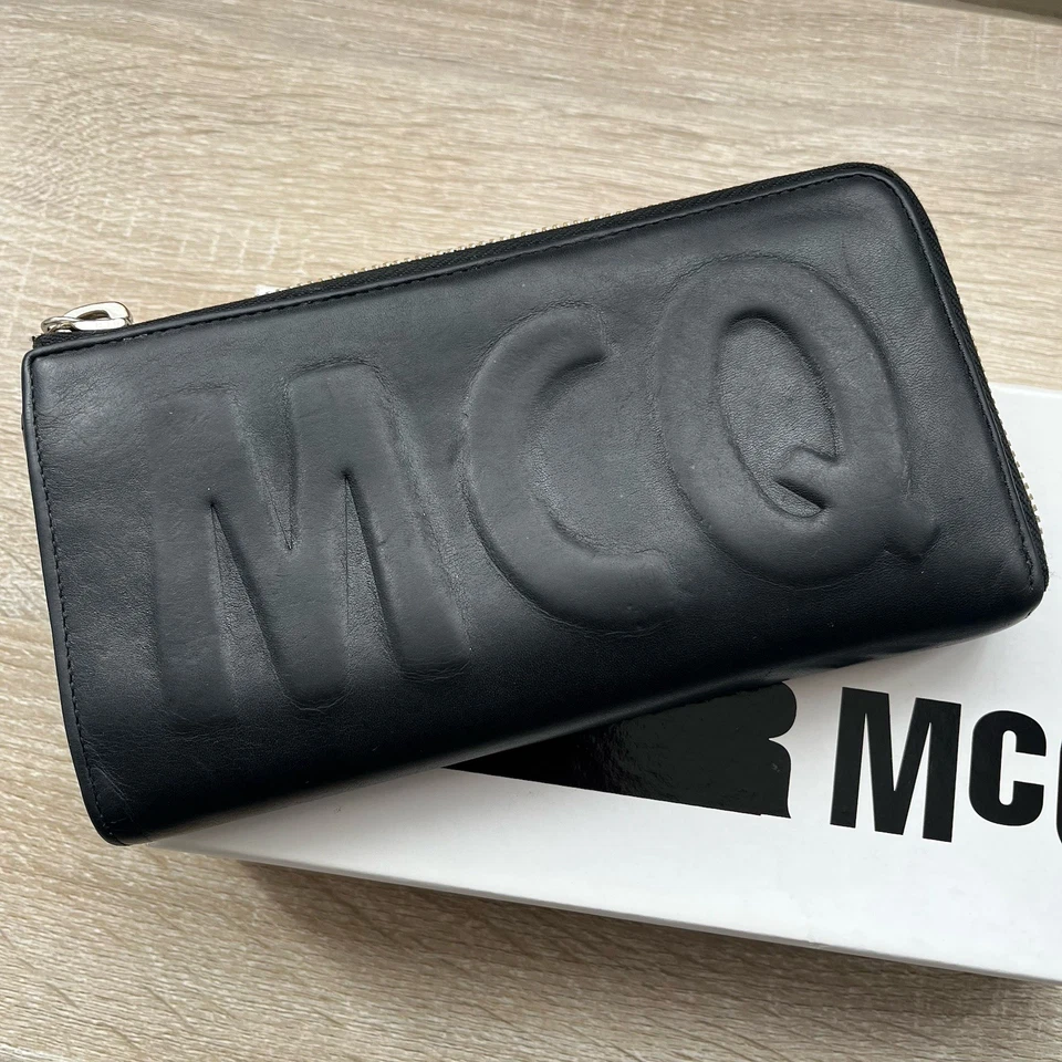 Authentic MCQ by Alexander McQueen Logo Embossed Leather Black Wallet Purse - Image 3 of 4