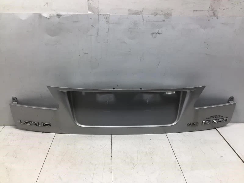 2007 LEXUS IS250 TAILGATE 许可证板 TUNGSTEN 珍珠灰色 原始设备制造商+ — 第 4/4 张图片