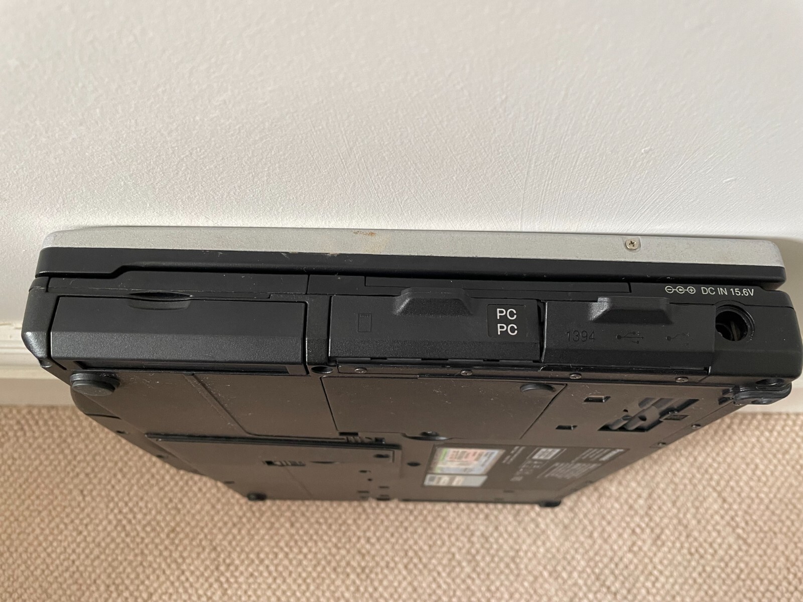 Panasonic Toughbook CF-52 Core 2 Duo 1,8Ghz 2GB RAM 80GB Rugged DVD XP PRO B - Picture 7 of 8