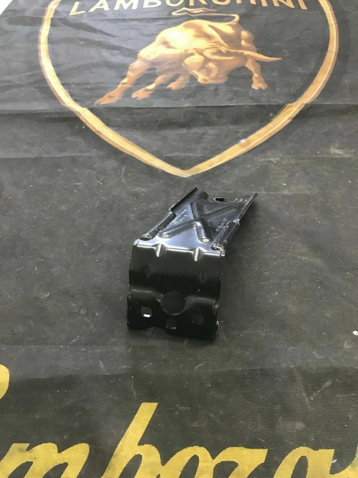 LAMBORGHINI HURACAN WINDSHIELD WIPER ARM BLADE MOTOR BRACKET OEM 4T1955195B