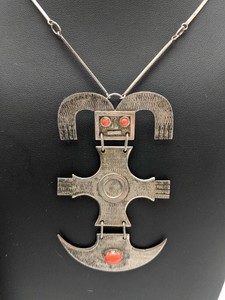 Vintage-Ecuador-Tumi-900-Silver-Necklace-Tribal-Folk-Art-Figure-Necklace-MCM