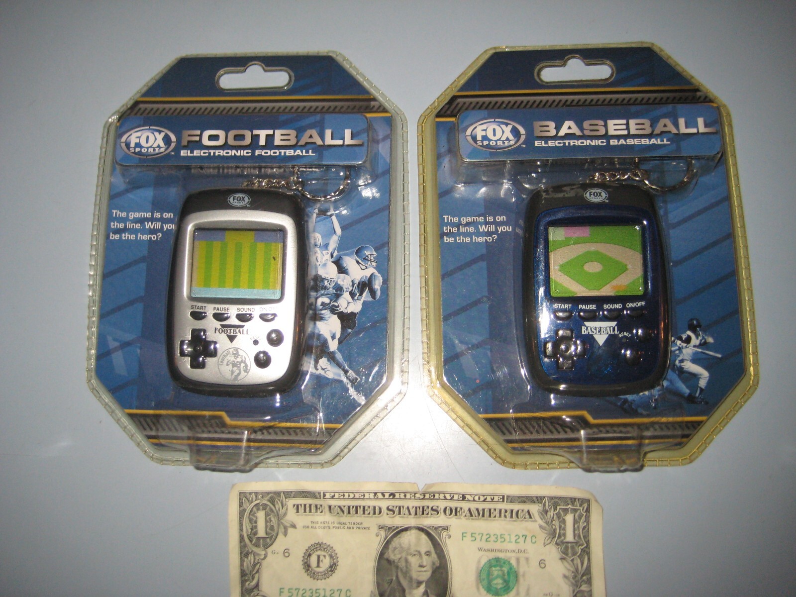 BASEBALL & FOOTBALL KEYCHAIN GAMES ELECTRONIC HANDHELD EXCALIBUR FOX SPORTS 2009