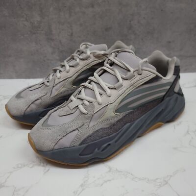 Adidas Yeezy Boost 700 V2 