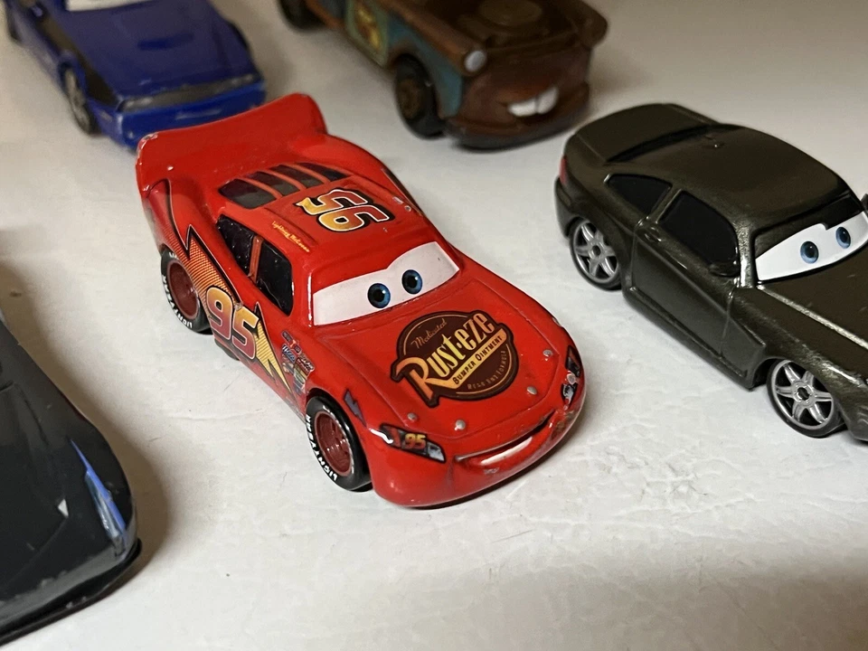 Disney Cars Diecast Lote De 9 Finn McQueen Ramone Greta Guido Rod Torque Storm Foto 4 de 4