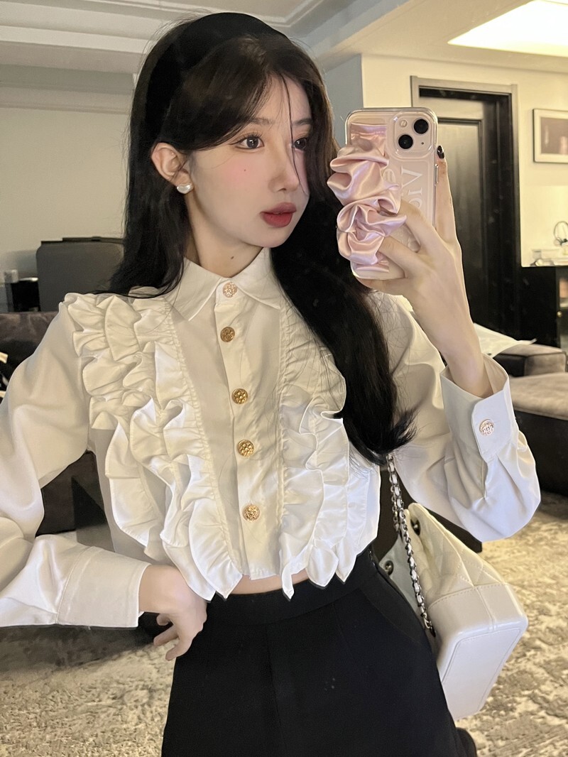 トップス nugu RAIVE side shirring layered blouse nugu RAIVE side shirring layered blouse - メルカリ