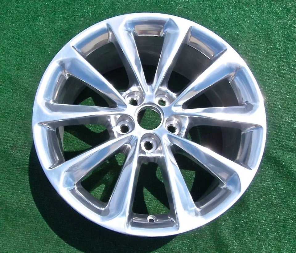 Juego de 20 tuercas de rueda originales OEM para Cadillac Chevrolet CT5 XTS de fábrica GM Foto 4 de 4