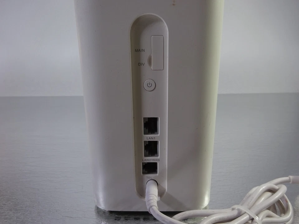 Huawei B818-263 Vodafone GigaCube CAT. 19 1,6 Gbit/s WLAN LTE micro-SIM - Bild 4 von 4