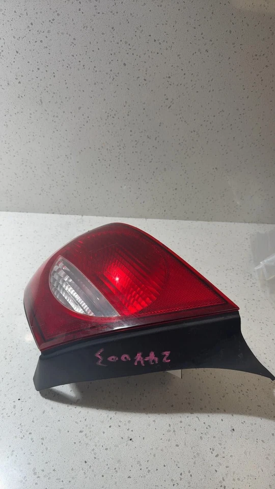 2003 2004 2005 Dodge DODGE NEON Right Tail Light Assembly - Image 2 of 4