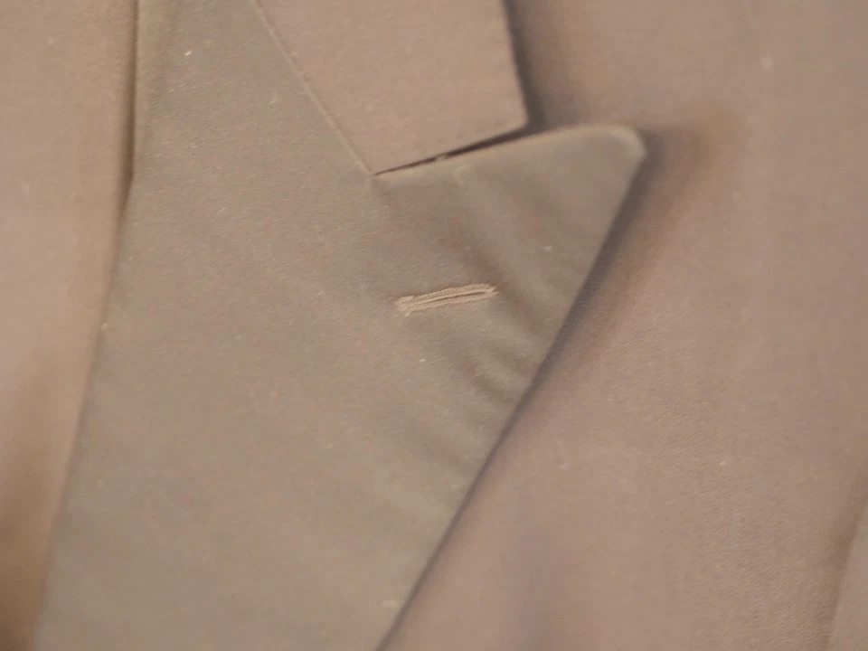 Esmoquin Lanvin Doble Pecho 56R/46R (36'" cintura) Foto 3 de 4