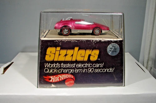 Hot Wheels Redline Sizzlers Revvin Heaven in Original Acrylic Case - Nice Car