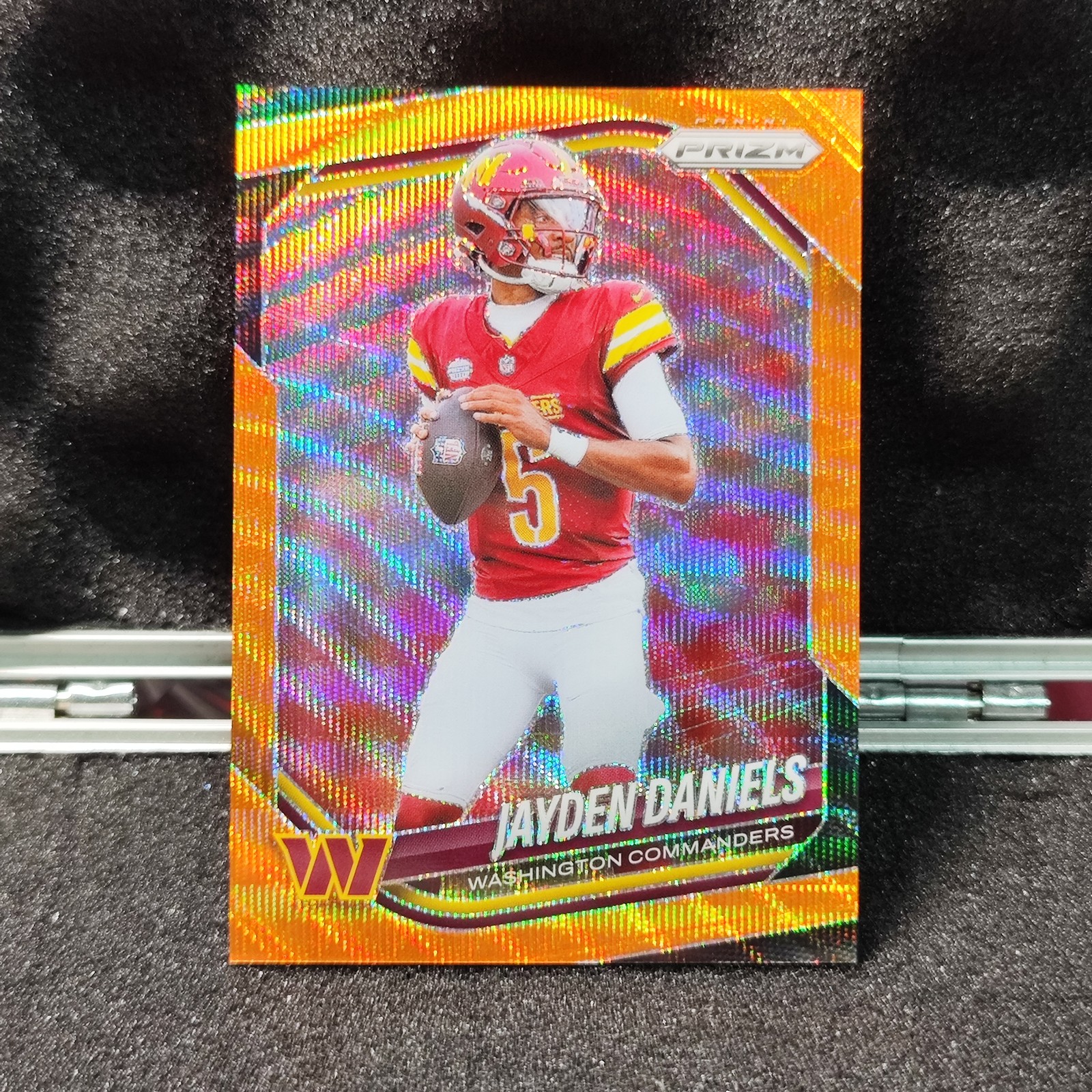 2025 Panini Prizm Jayden Daniels Orange Wave /65 Base #278 NFL