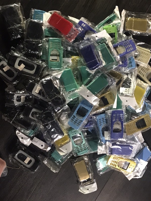 NOKIA FACEPLATE 8260 ** BRAND NEW ** 65pc. + 12 pc. Phone Case WHOLESALE LOT **