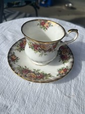 English Garden Elizabethan Fine Bone China Teacup and Saucer