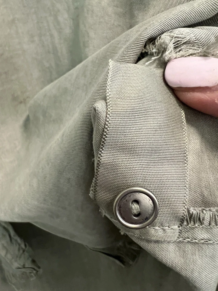 Tea n Rose 女式衬衫 Tencel Sage 绿色短袖纽扣磨损 Sz 小号 — 第 4/4 张图片