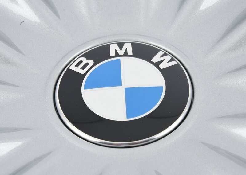 GENUINE NEW BMW WHEEL SILVER HUB CAP V-SPOKE STYLE 620 1 PCS 