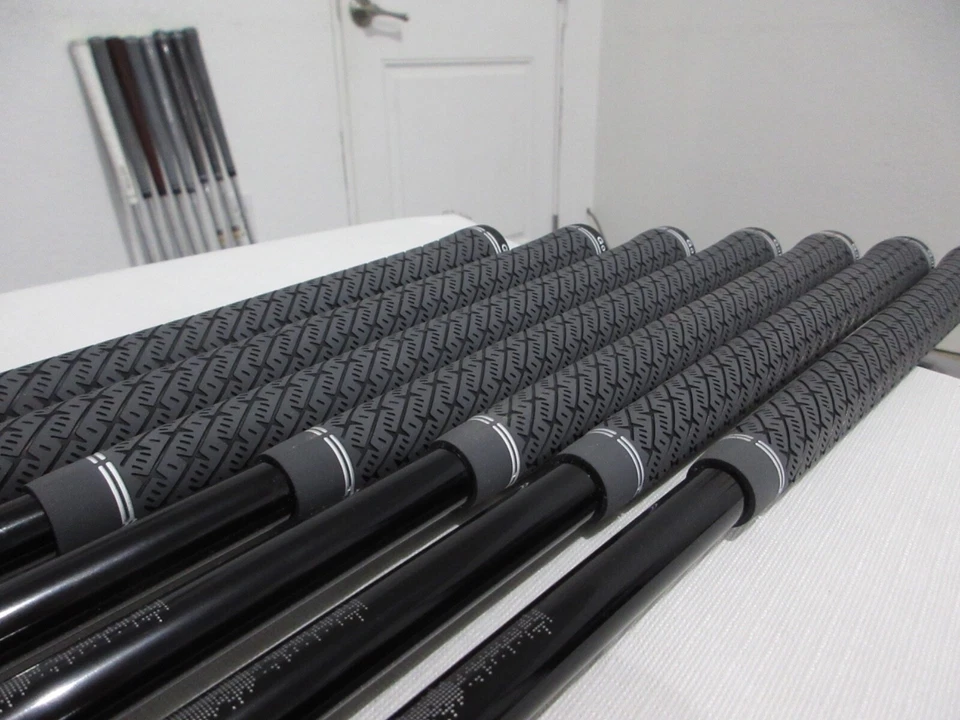 TaylorMade P790 23 Iron Set - 4-PW - MMT 65 Regular Flex Graphite - NEW - Image 3 of 4