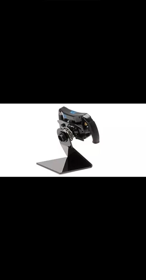 Minichamps 1/2 volante mercedes w05 lewis hamilton campeón del mundo 2014 Foto 3 de 4