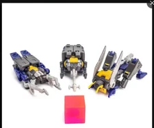 Collection  Newage Toys H10 Kickback&H11 Bombshell&H12 Shrapnel Action Figure