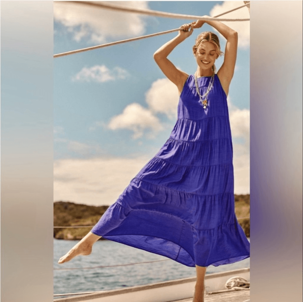 knee length dresses for ladies Plus Size short puff sleeves V-Neck Flowy Flare Midi Dress with Pocket main image 1