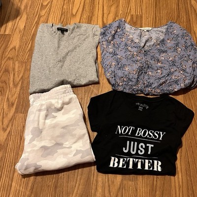 Women's Small Clothing Bundle Banana Republic Olive + Oak Wound Up