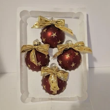 Rauch Victoria Glass ball Christmas Ornaments 4 Satin Burgundy Gold Stars & bows