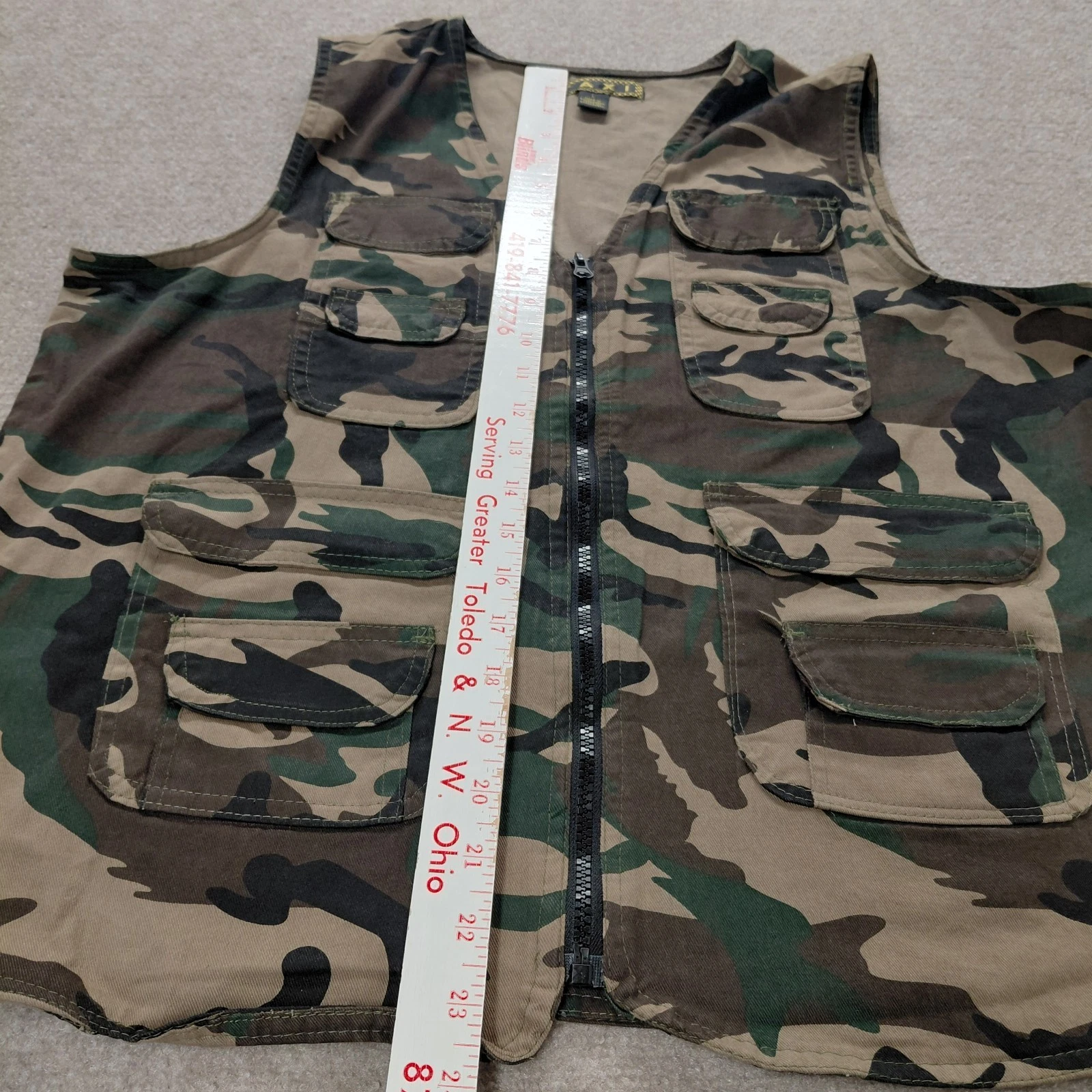 Taxi Utility Camo Game Hunting Zip Up Vest Men LARGE Ammo Flap Pockets - product detail image 4