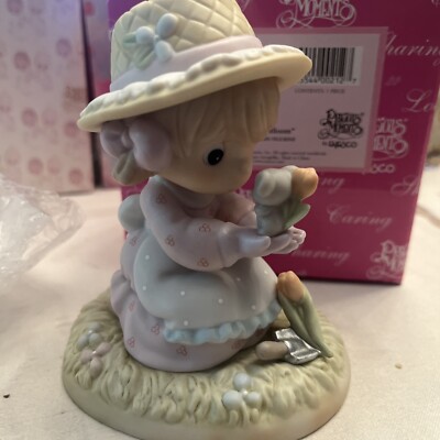 Precious Moments-#879126 -LORD LET OUR FRIENDSHIP BLOOM- NIB