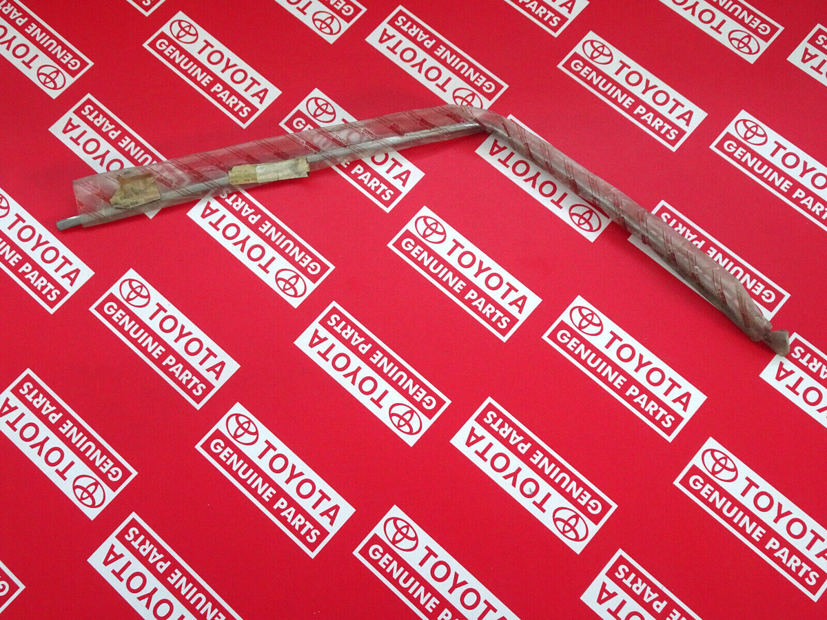 1976 1977 1978 1979 1980 Toyota Cressida MX32 RX30 Roof Drip Rear