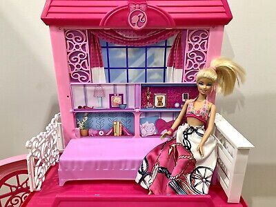 Barbie PinkTastic Glam Vacation House with Doll Exclusive Set Box