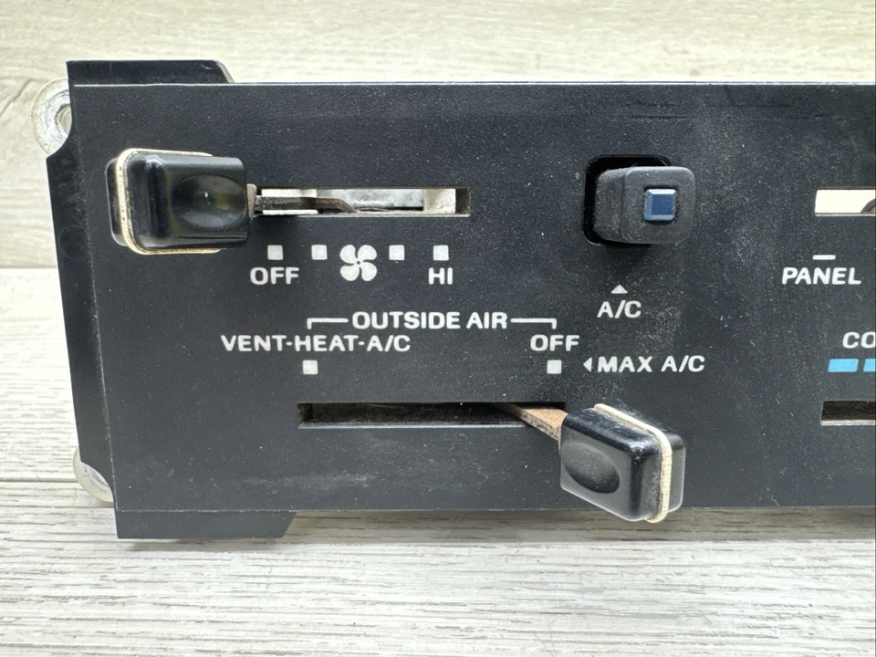 1987 1988 Ford Bronco II A/C Heater Climate Control E7TH-18532-AA OEM - Image 2 of 4