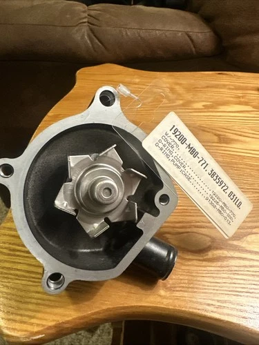 Water Pump Assy 19200-MB0-771 1983 MAGNA VF750C NEW OLD STOCK